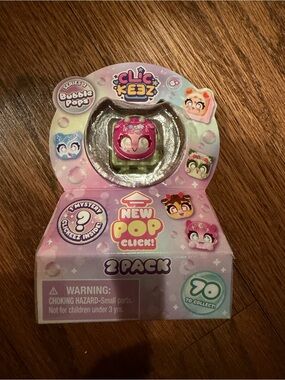 Clickeez™ Clickable Collectibles 2-Pack